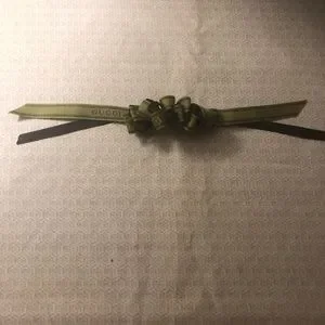 Authentic Gucci Ribbon Hair clip.  3” French barrette Accessories | Authentic Gucci Ribbon Made Into Hair Clip 3  main image 4